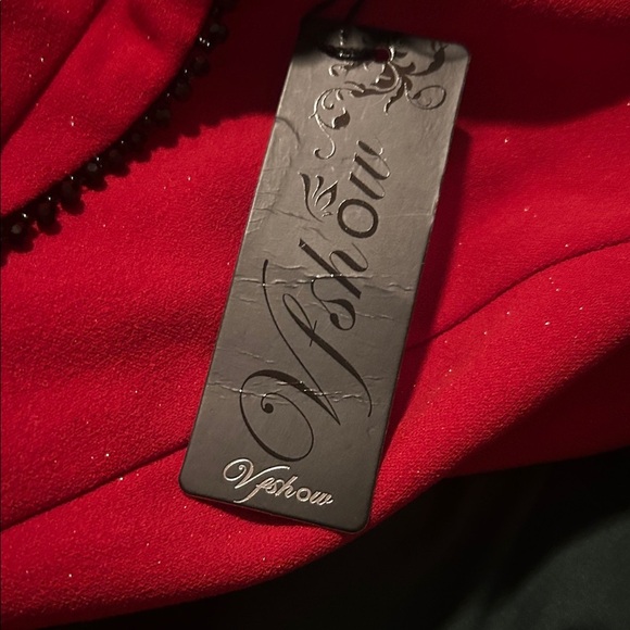 Chic One-Shoulder Red Dress - Picture 8 of 12